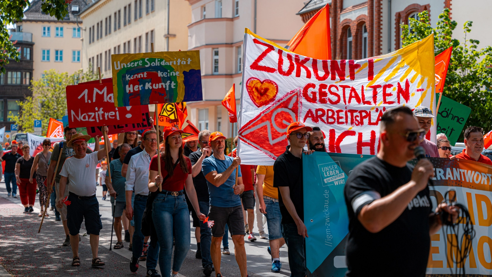 Eindrücke vom 1. Mai in Zwickau, Plauen und Aue.