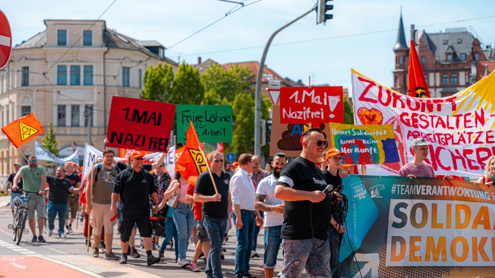Eindrücke vom 1. Mai in Zwickau, Plauen und Aue.