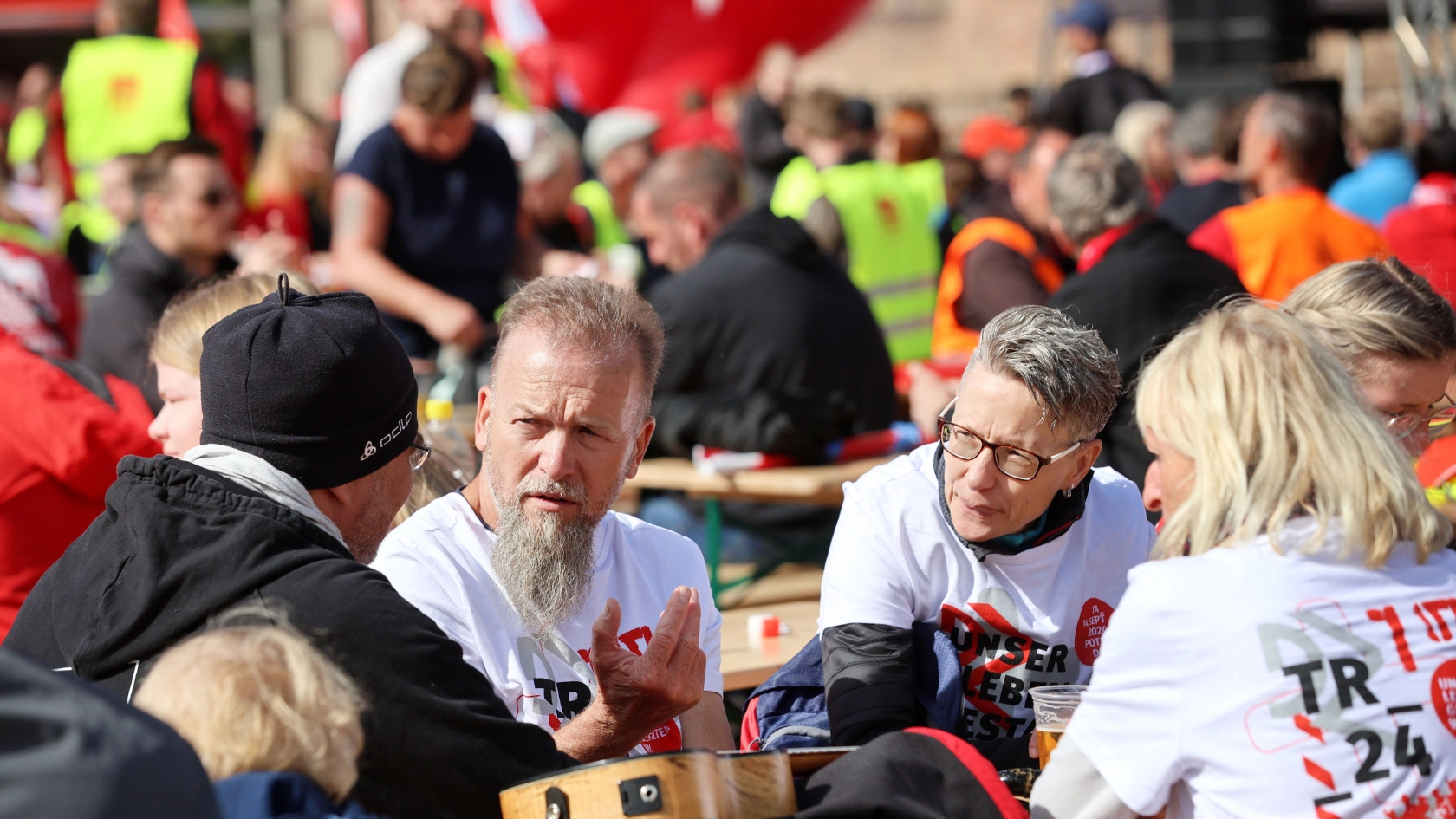 Metall- und Elektroindustrie: Tarifauftakt in Potsdam