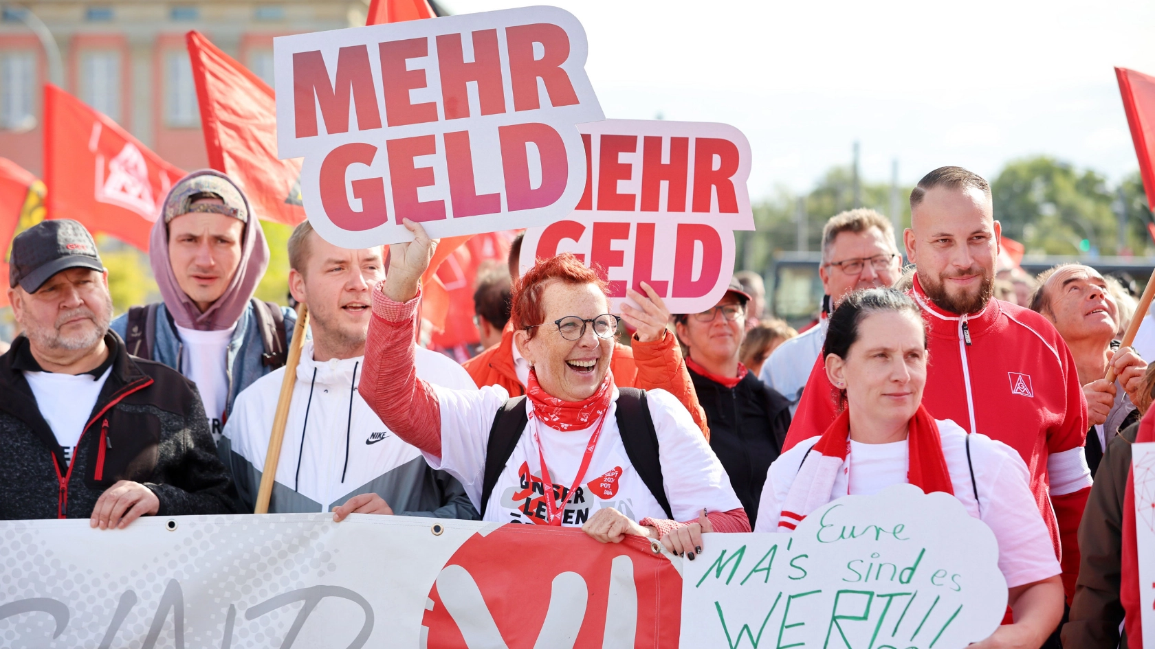 Metall- und Elektroindustrie: Tarifauftakt in Potsdam