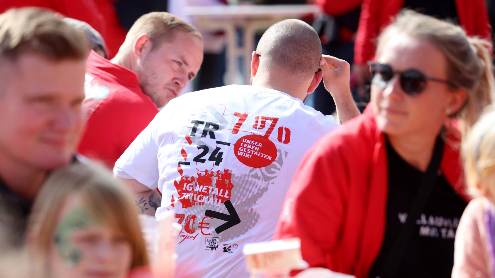 Metall- und Elektroindustrie: Tarifauftakt in Potsdam