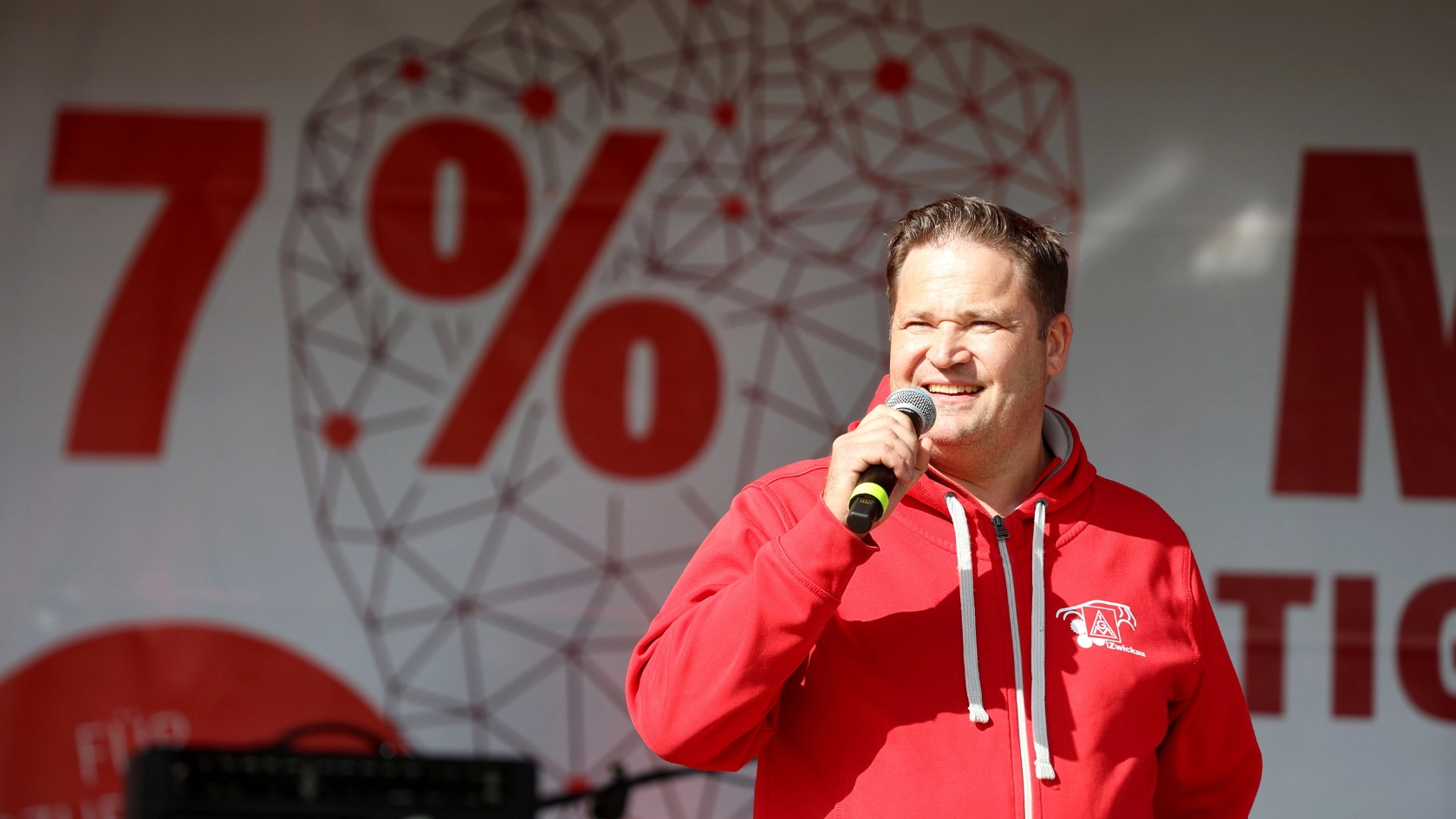 Metall- und Elektroindustrie: Tarifauftakt in Potsdam