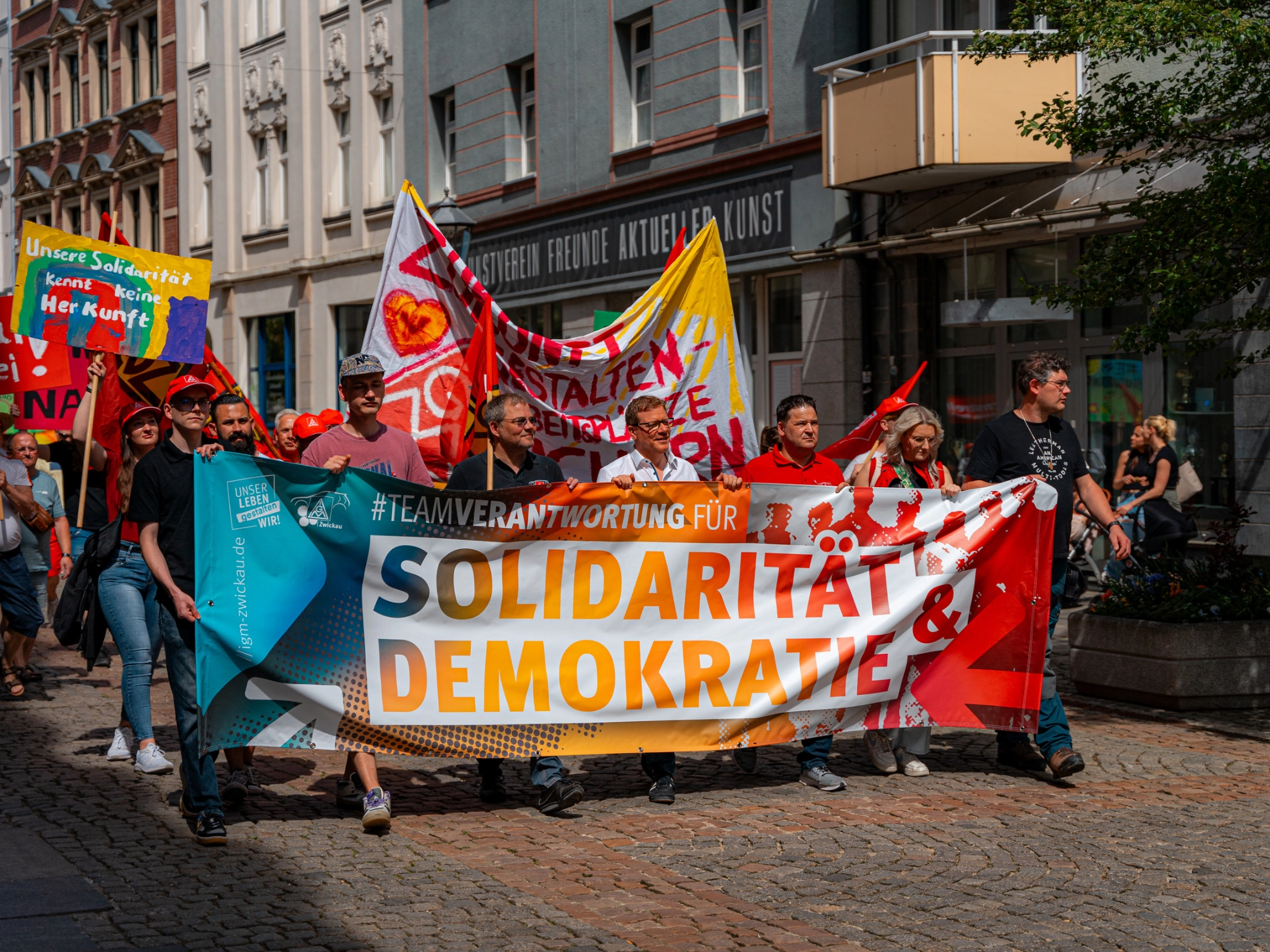 Eindrücke vom 1. Mai in Zwickau, Plauen und Aue.