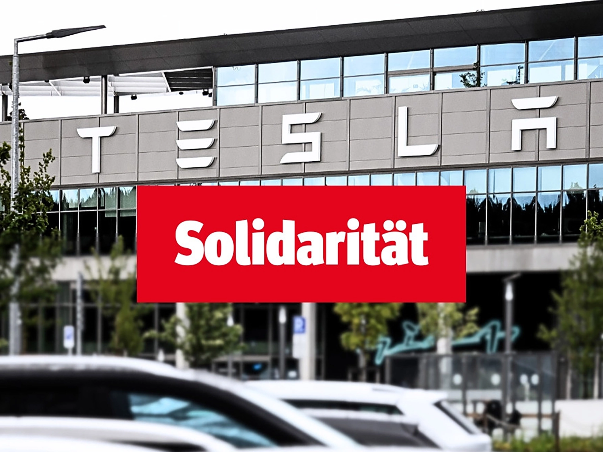 Solidarität mit Tesla