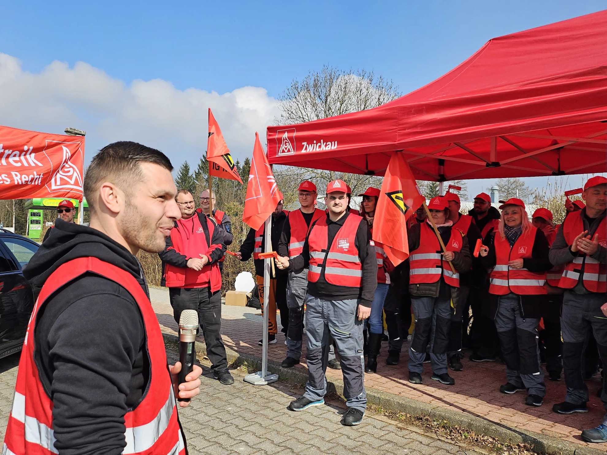 Warnstreik bei KEB in Schneeberg