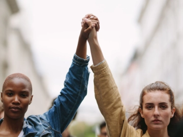 Frauentag 2025: Stark wie nie – bedroht wie lange nicht