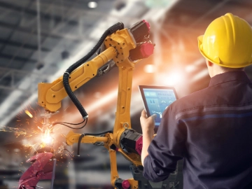 Betriebsräte schlagen Alarm: Ostdeutsche Industrie investiert zu wenig