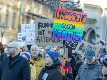 Rund 4000 Menschen zeigen klare Kante in Zwickau