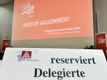 Zusammenstehen!