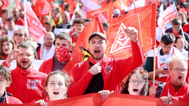 Metall- und Elektroindustrie: Tarifauftakt in Potsdam