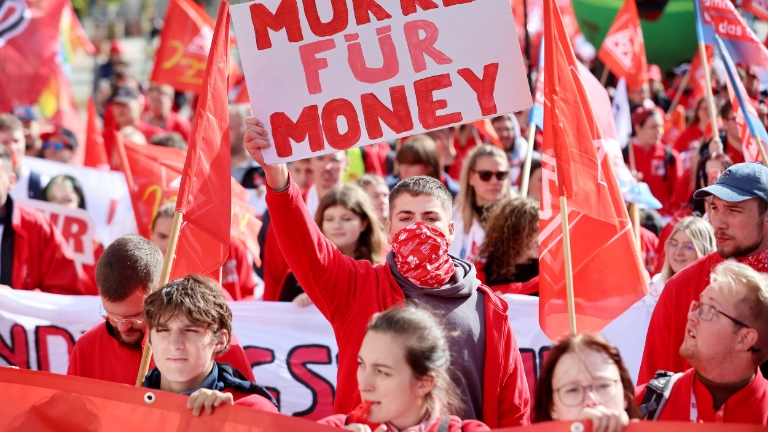 Metall- und Elektroindustrie: Tarifauftakt in Potsdam