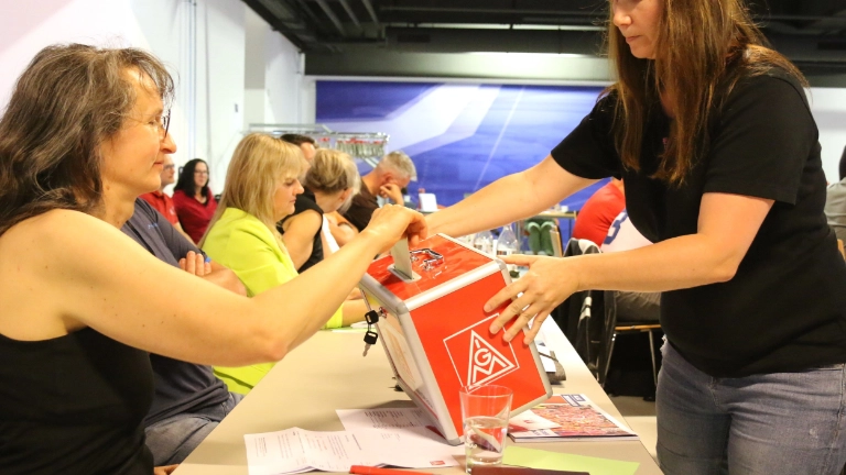 Delegierte debattieren mit Sachsens Wirtschaftsminister