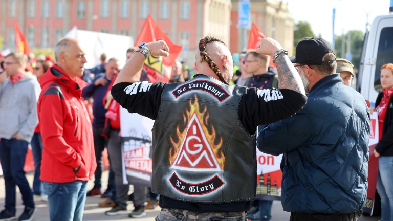 Metall- und Elektroindustrie: Tarifauftakt in Potsdam